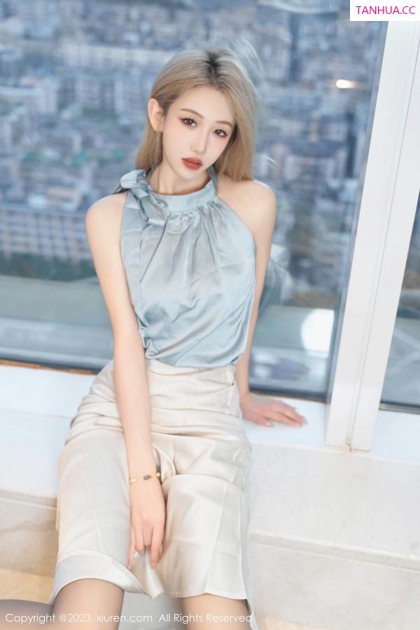   [XiuRen]高清写真图 2023.10.12 No.7500 沈青黛 长裙美腿第22张图片